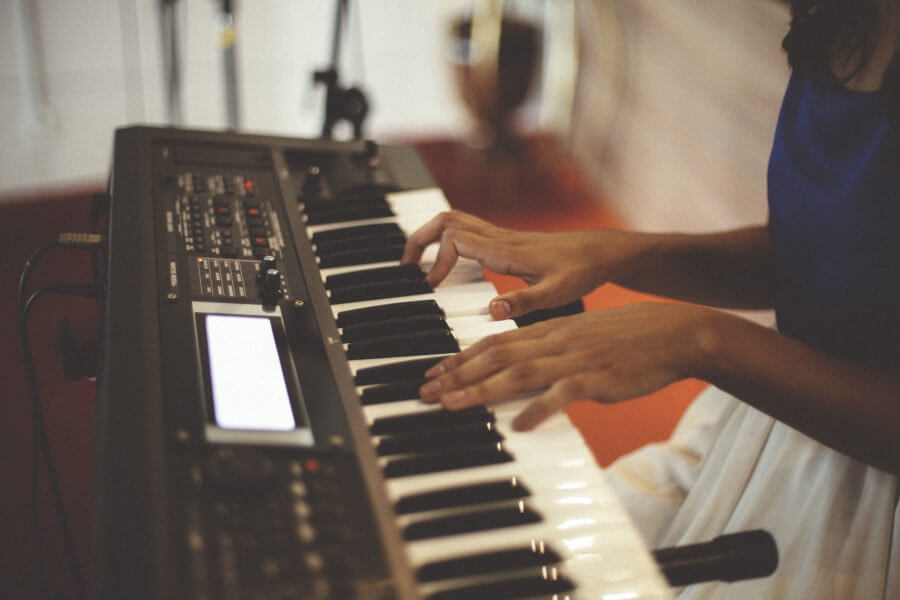 Learn Piano and Keyboard the Easy Way (Beginner Friendly)
